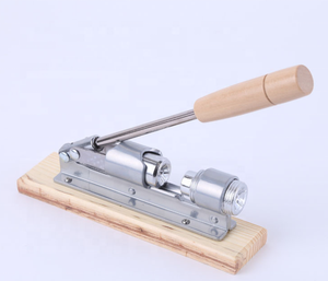 Macchina Manuale per Rompere Noci a Tavolo Singolo e Doppio, per Noci Secche e Umide, con Funzione di Serraggio e Rompimento del Guscio - Product Image 2