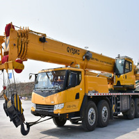 Grue de camion 55t à performance stable, équipée d'un module de flèche déportée multi-angles, privilégiée par les entrepreneurs en construction civile locale