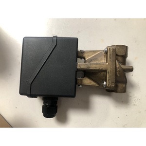 Válvula Eléctrica Imi Buschjost 8288200.9636 24 V 50 Hz 3/4 Pulgadas con Actuador Solenoide para Uso Industrial - Product Image 3