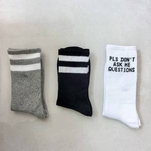 Déstockage Usine <span class=keywords><strong>Lot</strong></span> Mixte Chaussettes Athlétiques Homme Étudiant <span class=keywords><strong>Pas</strong></span> <span class=keywords><strong>Cher</strong></span> Revente Chaussettes de Sport Basketball Vente en Gros pour le Moyen-Orient SA - Product Image 4