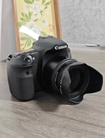 Appareil photo numérique reflex numérique professionnel Canon 60D 95% neuf avec objectif 50mm F1.8 (boîtier seul)