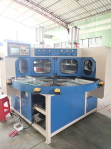 Máquina Automática de Moldeo <span class=keywords><strong>en</strong></span> Caliente y <span class=keywords><strong>en</strong></span> Frío con Plato Giratorio Sin Costuras (JYSTZP-RLY) - Product Image 2