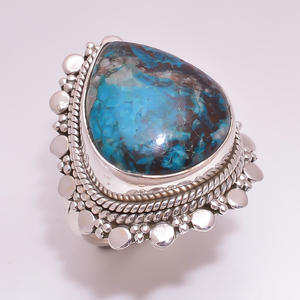 Anillo Clásico de Boda para Mujer, Plata de Ley 925, con Gema de Sugilita Natural, Engaste en Bisel, Hecho a Mano, Joyería Fina - Product Image 6