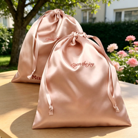 Sac à cordon en satin rose de grande taille avec logo personnalisé, sac de rangement de luxe, housse anti-poussière pour chaussures, sacs à main, vêtements