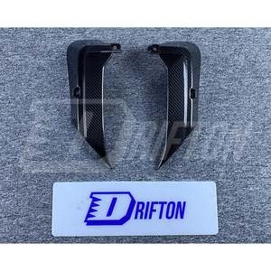 Rejillas de ventilación delanteras de fibra de carbono seca para Lamborghini Aventador y S LP700 LP740 2011-2021 - Product Image 1