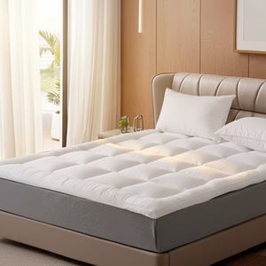 <span class=keywords><strong>Surmatelas</strong></span> moelleux - <span class=keywords><strong>Surmatelas</strong></span> matelassé moelleux avec sangles antidérapantes pour un confort supplémentaire - Product Image 1