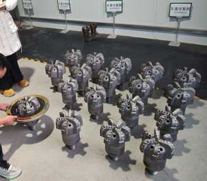 رؤوس حفر PDC مقاس 8 بوصات (203.2 مم) مصنوعة بالطرق لتطبيقات آبار المياه والتعدين - Product Image 4