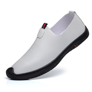 Mocassins en cuir pour hommes à enfiler, bout rond, semelle en caoutchouc respirante, chaussures d'été pour la conduite, couleur unie avec motif à rayures - Product Image 5