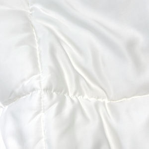 Couette de luxe de haute qualité 100% naturelle douce et rafraîchissante en bambou pour l'été, légère pour un meilleur sommeil, utilisation à domicile ou à l'hôtel - Product Image 4