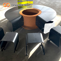 Tables et chaises de foyer extérieur modernes en acier Corten, au gaz naturel, pour bois de chauffage, certifiées CE, toutes saisons, finition rouille naturelle