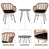 Chaises de bistrot français minimalistes sans accoudoirs en rotin PE pour terrasses et patios d'hôtels