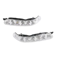 A2208200521/A2208200621 Clignotant de rétroviseur 12V pour Mercedes Classe W220/W215/S/CL500/S500/S600 (Non inclus)