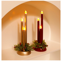 LED Flammenlose Kerzenhalter-Set, Batteriebetrieben, Weihnachtstisch-Dekoration mit Beerenkranz-Basis für Festliche Heimdekoration