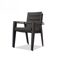 Ensemble de table à manger extensible de luxe, cadre en aluminium noir, chaises avec accoudoirs effet teck, résistant aux intempéries, meubles de terrasse extérieurs