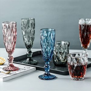 Vente en gros de flûte à <span class=keywords><strong>champagne</strong></span> verre à vin soufflé à la main avec verre flottant de couleur unie - Product Image 2
