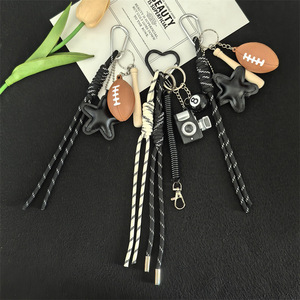 RYCR <span class=keywords><strong>Original</strong></span> Niche Star Accessoires suspendus pour femmes Corde d'escalade <span class=keywords><strong>Porte</strong></span>-clés tissé Sûr Corde suspendue Sac Pendentif à la mode pour - Product Image 4