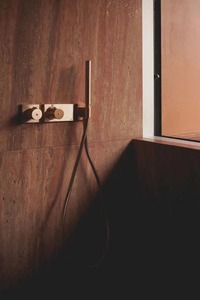 Tấm travertine đỏ nhập khẩu tự nhiên cho bảng điều khiển thiết kế hiện đại bảng điều khiển đá ở dạng phiến lớn có sẵn để bán - Product Image 5