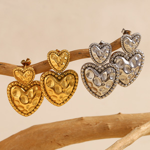 Pendientes de tuerca de corazón de amor de acero inoxidable Vintage, pendientes de mujer chapados en oro de 18 quilates, joyería para fiestas, venta al por mayor - Product Image 2