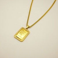 Vente en gros de pendentif diamant rectangulaire en acier inoxydable avec boîte plaquée or chaîne collier accessoire de bijouterie pour anniversaire mariage