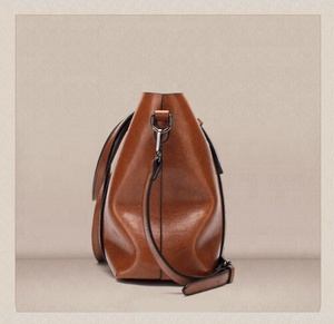 Venta al por mayor Pu cuero elegante lujo mochilas para mujeres multiusos cremallera señoras mochilas veganas nuevas mochilas personalizadas para mujeres - Product Image 6