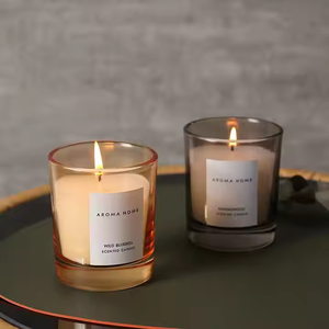 Bougies Parfumées de Luxe pour Marque Privée de Créateur, Faible Quantité Minimale de Commande, Bougie Parfumée Personnalisée dans un Pot en Verre Transparent Coloré avec Boîte - Product Image 1