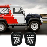 Accessoires extérieurs très demandés : Grilles d'aération latérales compatibles avec les Land Rover Defender 90, 110, 130 classiques