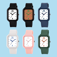 Analog Saat Beyaz Kadran Kare Kasa Silikon Kayış İthal Quartz Mekanizma Darbeye Dayanıklı Sessiz Düşük Minimum Sipariş Adedi