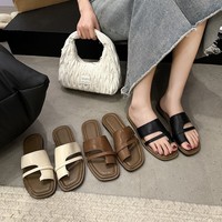 Chaussons d'été pour femmes à bout ouvert Nouvelles sandales coréennes rétro simples pantoufles romaines imprimées plates
