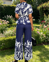 Ensemble deux pièces pour femmes, bleu marine, imprimé floral blanc, haut à volants à manches courtes et pantalon large, tenue élégante décontractée