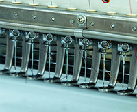 CTF1504 Feiya Nouvelle machine à broder informatisée à quatre têtes et 15 aiguilles pour usage domestique avec moteur pour casquettes