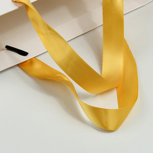 Bolsas de Papel Impresas con Estampado Dorado Personalizadas de Alta Calidad con Asas - Product Image 6