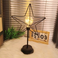 Offre Spéciale moderne métal lampe de table décoration de fête alimenté par batterie LED lumières veilleuse pour chambre décor cadeaux de noël barre
