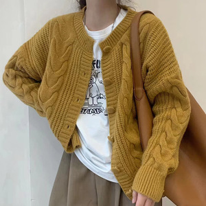 เสื้อคาร์ดิแกนไหมพรมถักลายหนาสำหรับผู้หญิง ทรงโอเวอร์ไซส์ อุ่นสบาย เหมาะสำหรับฤดูใบไม้ร่วงและฤดูหนาว - Product Image 1