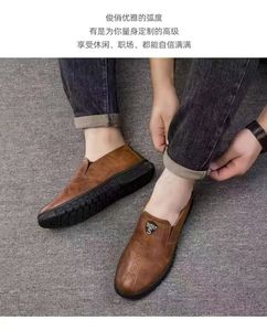 Giày nam kiểu Anh thời thượng, đa năng, thoải mái, màu trơn trên một bên chân - Product Image 6