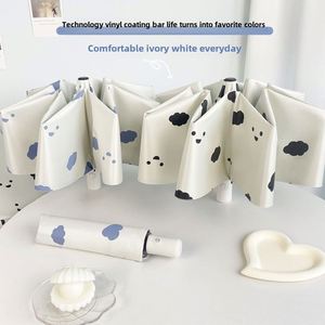 Paraguas Automático con Protección UV para Mujer, Diseño de Corazón, Estilo Femenino, Ideal para Viajes y Días Lluviosos/Solados - Product Image 2