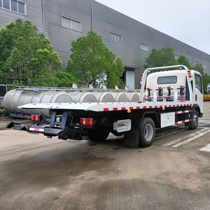 Hot Sale Sinotruk HOWO 5 Ton <b>Flatbed</b> Car Carrier with Strong Hydraulic Loading System - Product Image 3