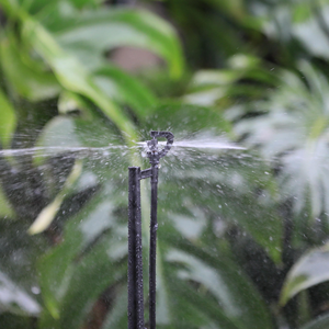 G tipi tarım ve ormancılık sulama döner mikro yağmurlama plastik mikro yağmurlama sulama için hızlı bağlantı üçgen lastik - Product Image 1