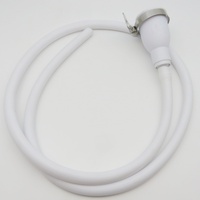 Tuyau d'extension extérieur portable moderne et minimaliste pour robinet, en PVC blanc, pour l'arrosage de jardin