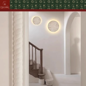 Lámpara de Pared Circular Plana de Travertino Beige Natural para Entrada, Dormitorio o Escalera, con Retroiluminación, Diseño Personalizado OEM ODM GOLDKING - Product Image 6
