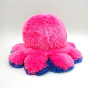 Venta al por mayor de fábrica: Peluche reversible de pulpo Wugg de 20 cm, juguete de algodón suave que cambia de color con relleno de PP, tipo bolsa, sin azo, empaquetado a granel. - Product Image 6