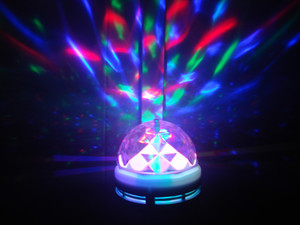 Lampes de décoration intérieure <span class=keywords><strong>LED</strong></span> RGB rotatives automatiques colorées E27 3W, lampe de fête, lumière disco - Product Image 6