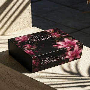 Scatola Magnetica Pieghevole Lucida in Un Unico Pezzo con Motivo Floreale Interno ed Esterno per Confezioni Regalo e Profumi - Product Image 2