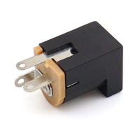 DC-012 Vertikaler DC-Stromanschluss 5,5x2,1/2,5mm Vollkupfer Durchsteckbuchse DIP-Stromverbinder Flammhemmende Buchse