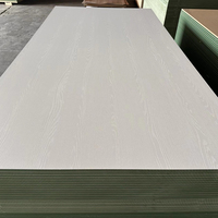 Panneau MDF résistant à l'humidité en mélamine, noyau vert HMR, panneau E0 E1, qualité meuble, feuille de bois décorative pour armoire