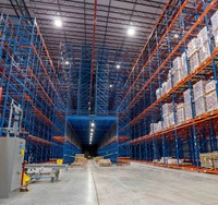Entrepôt frigorifique Centre de distribution d'aliments surgelés Bâtiment de stockage en chaîne du froid Entrepôt à structure métallique Projet industriel