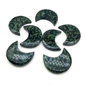 Cristal de <span class=keywords><strong>Luna</strong></span> Kambaba Tallado a Mano al por Mayor, Cristal de <span class=keywords><strong>Luna</strong></span> Kambaba <span class=keywords><strong>Verde</strong></span> Pulido para Decoración del Hogar - Product Image 2