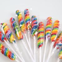 Vente en gros de sucettes torsadées multicolores avec certificat halal/casher Emballage en vrac saveur fruitée