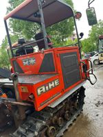 Le motoculteur diesel sur chenilles de taille moyenne Aihe X3 de fabrication chinoise convient à diverses tâches.