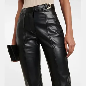 <span class=keywords><strong>Pantaloni</strong></span> da <span class=keywords><strong>Donna</strong></span> a Vita Alta in <span class=keywords><strong>Ecopelle</strong></span> Nera Opaca Vintage, Elasticizzati, a Tre Quarti con Tasche, Slim Fit, Personalizzabili per Clubwear - Product Image 1