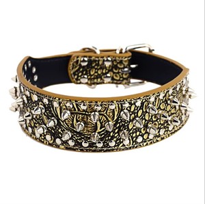 Venta al por mayor de moda ajustable varios colores doble tracción engrosada PU afilado tachonado pequeño <span class=keywords><strong>collar</strong></span> de perro mascota - Product Image 1